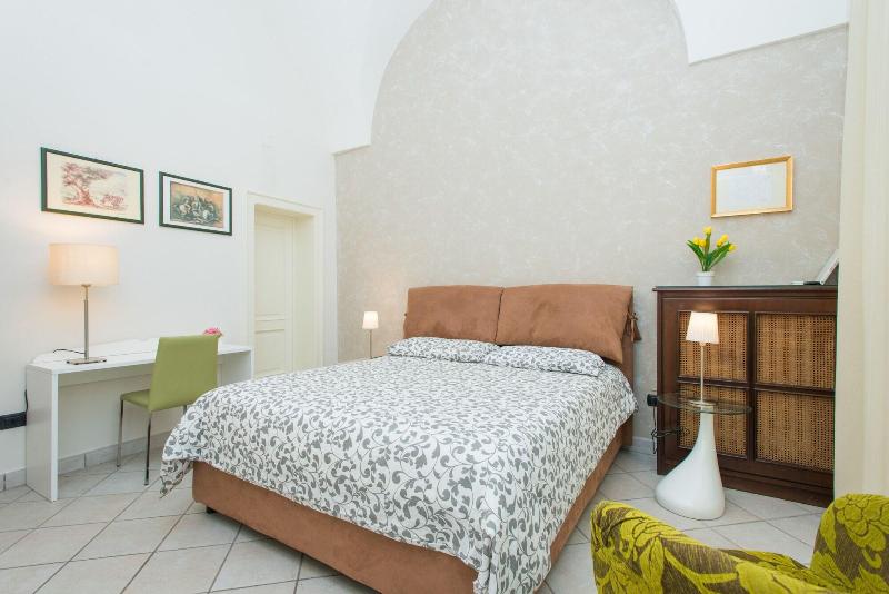 Il Garbino Suite And Apartment - Oda