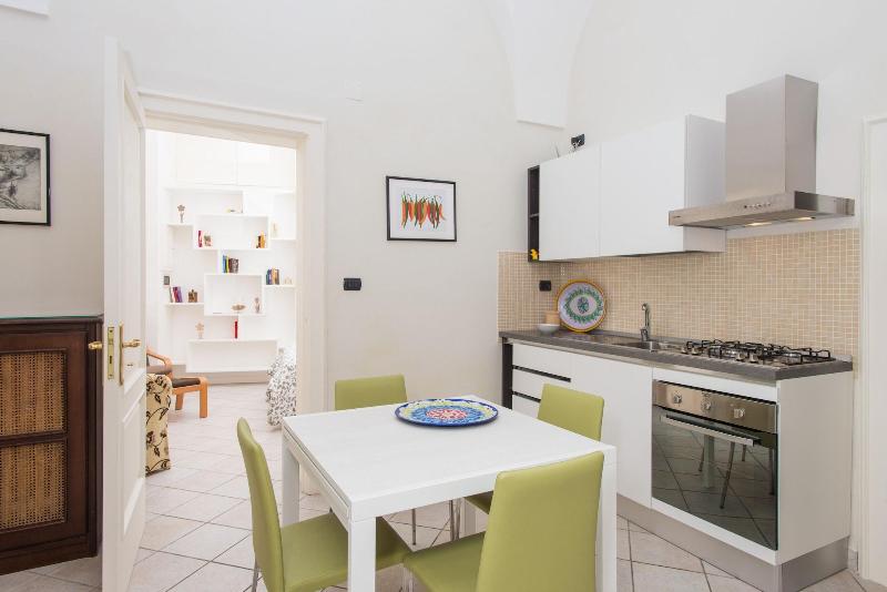 Il Garbino Suite And Apartment - Oda