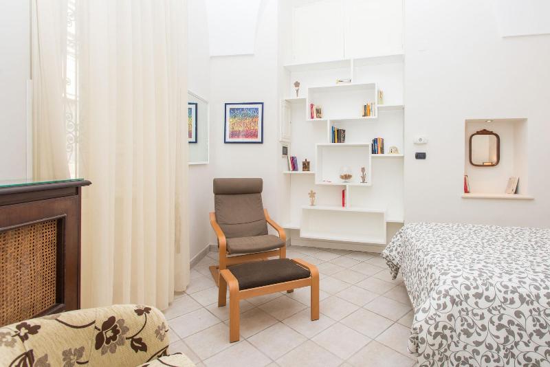 Il Garbino Suite And Apartment - Oda