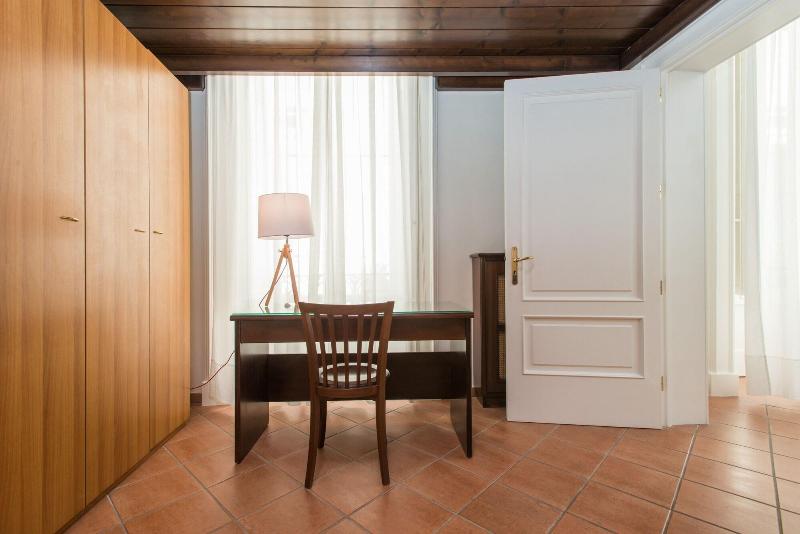 Il Garbino Suite And Apartment - Oda