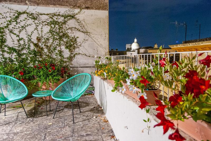 Il Garbino Suite And Apartment - Oda