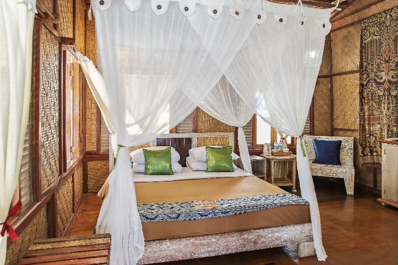 Cemara Beachfront Suite By Zuzu - Oda