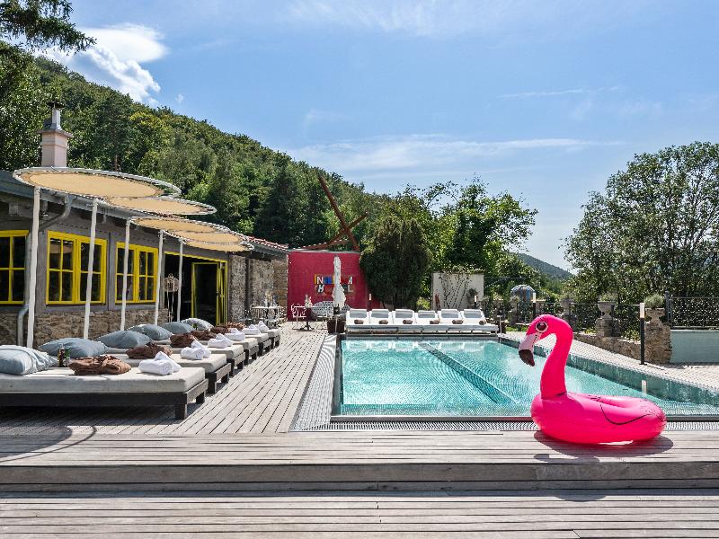 Le Petit Ivy Five Bedroom Château - Oda
