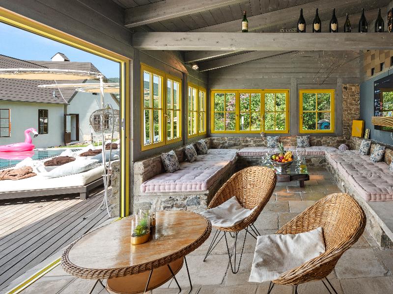 Le Petit Ivy Five Bedroom Château - Oda