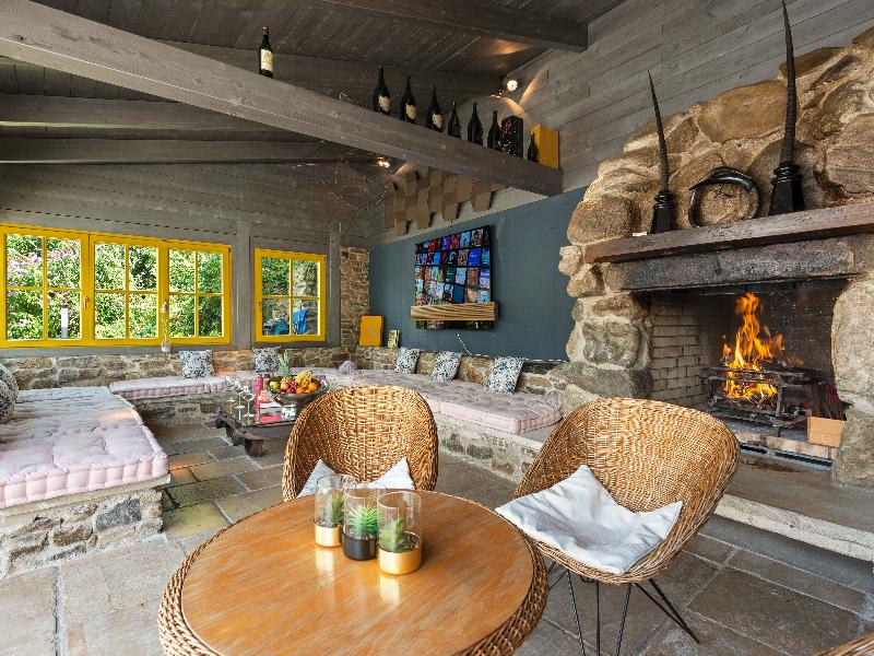 Le Petit Ivy Five Bedroom Château - Oda