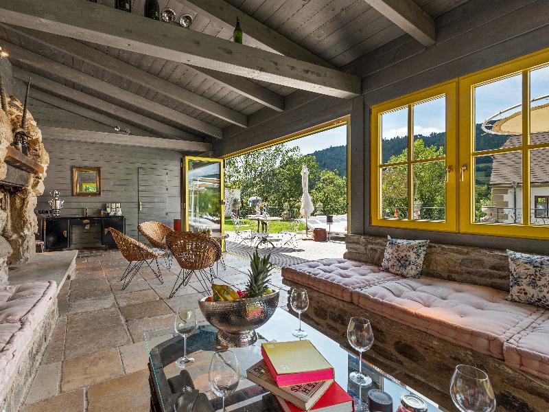 Le Petit Ivy Five Bedroom Château - Oda