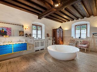 Le Petit Ivy Five Bedroom Château fotoÄŸrafÄ±