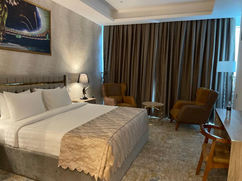 Al Mansour Plaza - Oda