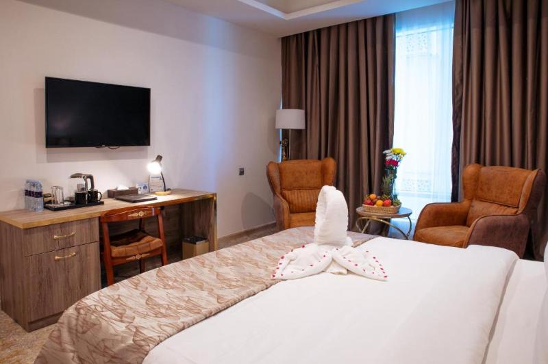 Al Mansour Plaza - Oda