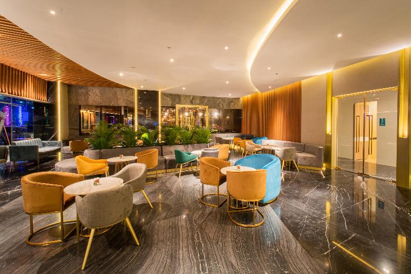 The All - Suite Pentacity Hotel Balikpapan - Lobi