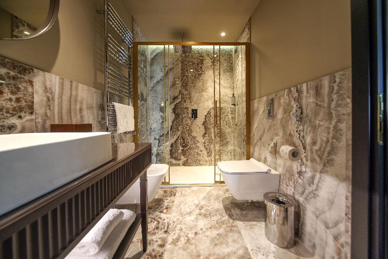 U-Visionary Venezia Hotel - Oda