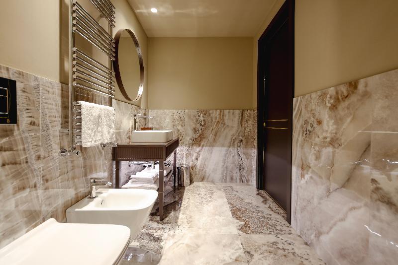U-Visionary Venezia Hotel - Oda
