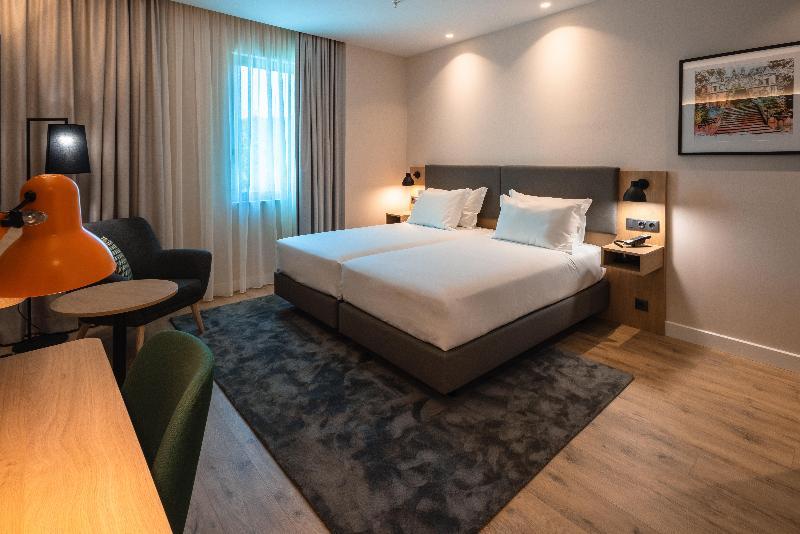 Holiday Inn Braga - Oda