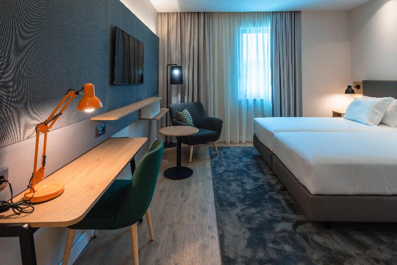 Holiday Inn Braga - Oda