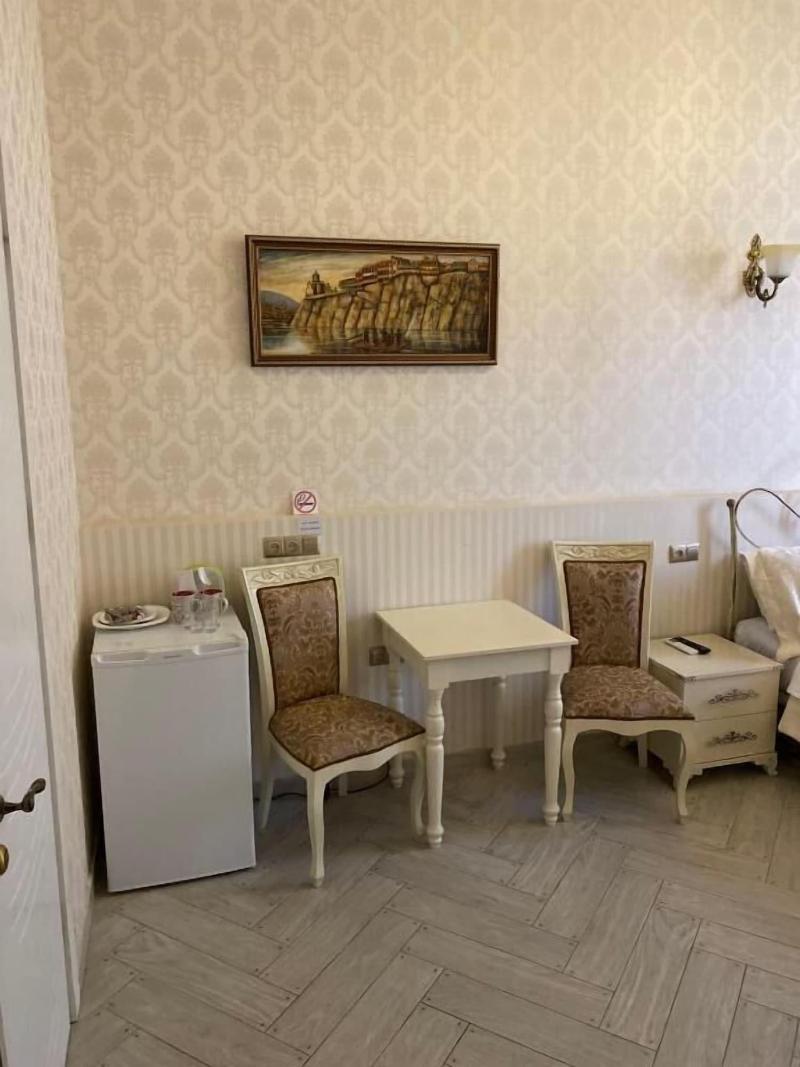 Old Tbilisi Apart Hotel - Oda