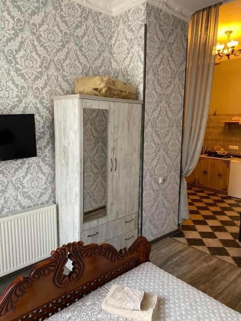 Old Tbilisi Apart Hotel - Oda