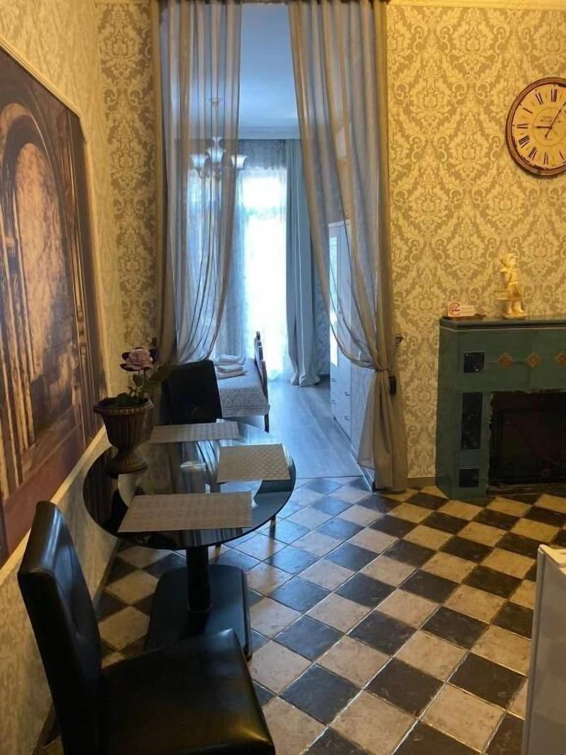 Old Tbilisi Apart Hotel - Oda