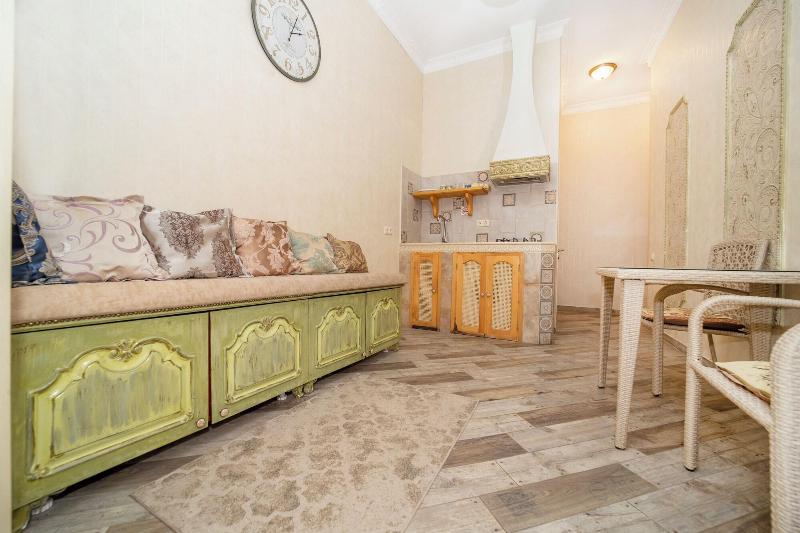 Old Tbilisi Apart Hotel - Oda