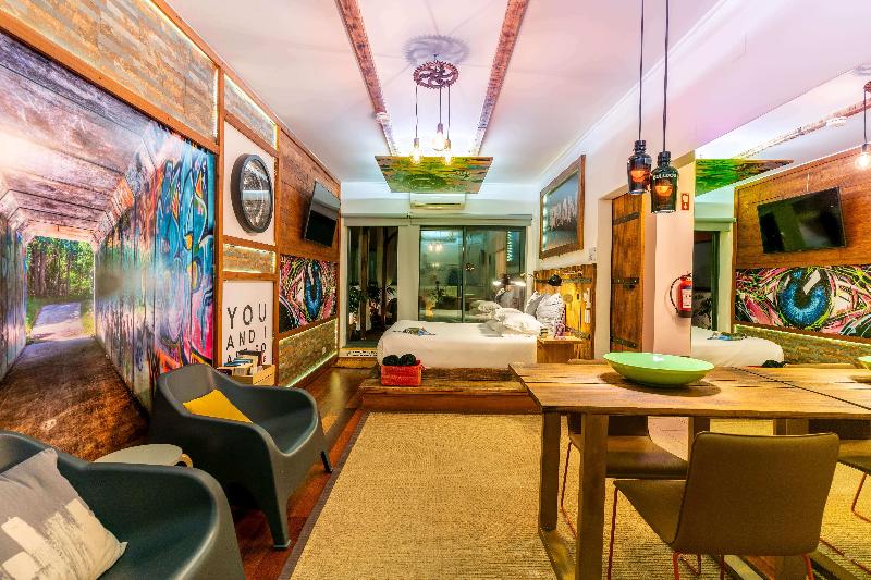 Epicenter Lodgings - Oda