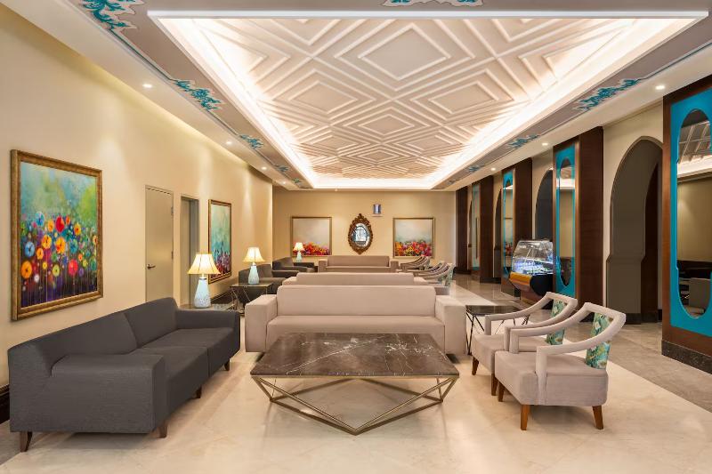 Ramada By Wyndham Makkah Zad Al Tayseer - Lobi