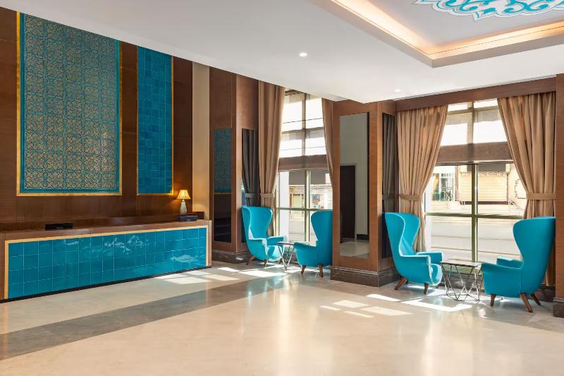 Ramada By Wyndham Makkah Zad Al Tayseer - Lobi