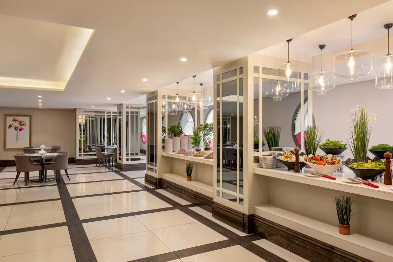 Ramada By Wyndham Makkah Zad Al Tayseer - Restoran