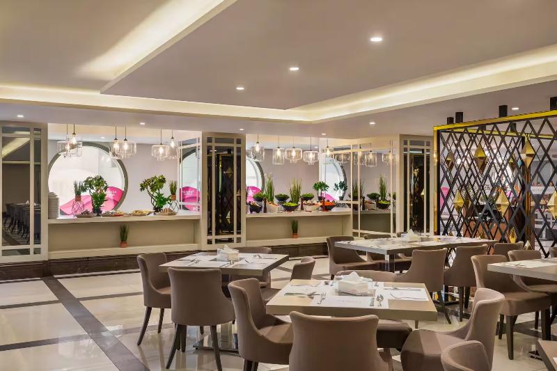 Ramada By Wyndham Makkah Zad Al Tayseer - Restoran