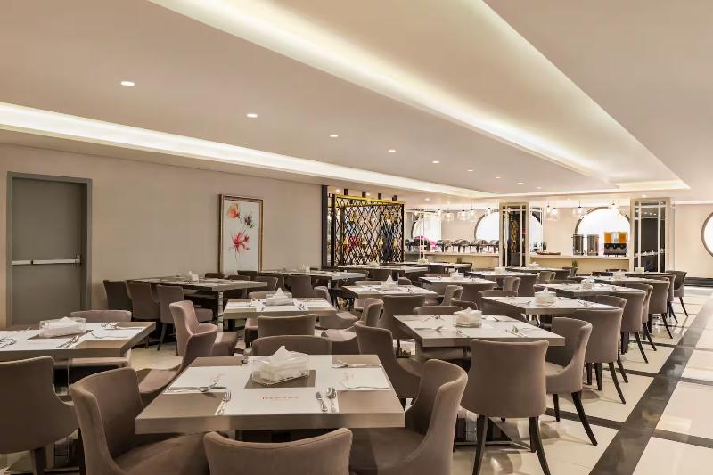 Ramada By Wyndham Makkah Zad Al Tayseer - Restoran