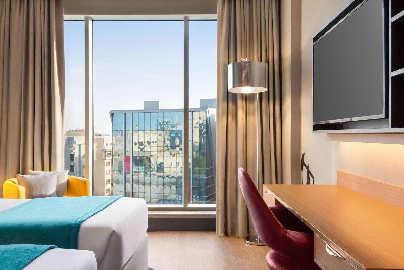 Ramada Encore Wyndham Al Khobar Corniche - Oda
