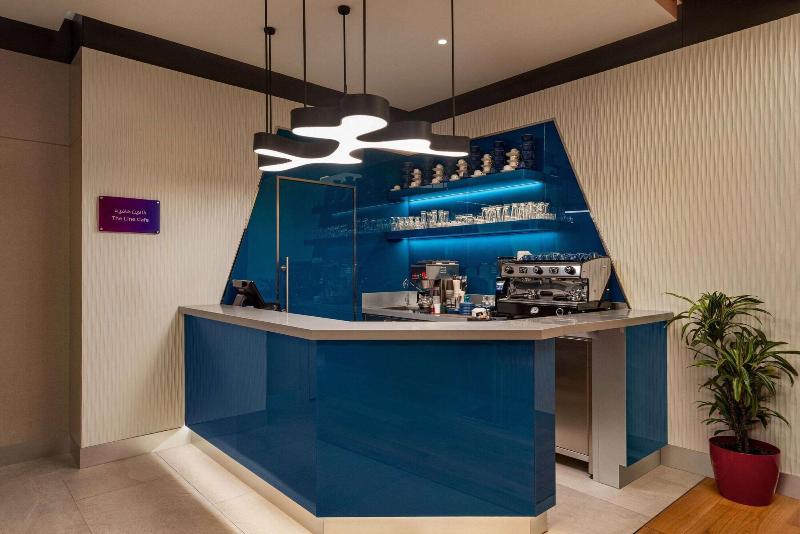 Ramada Encore Wyndham Al Khobar Corniche - Restoran