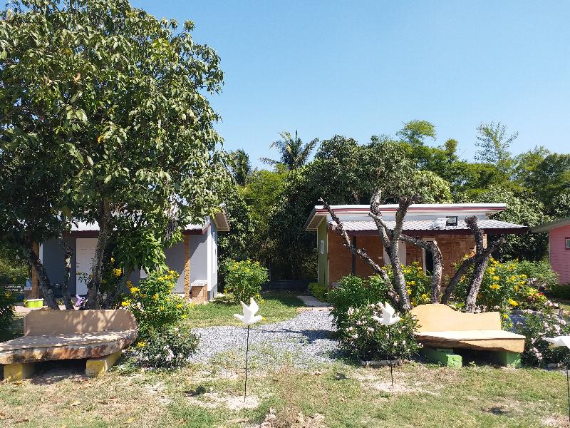 Baan Hin Sai Suay By Zuzu - Genel