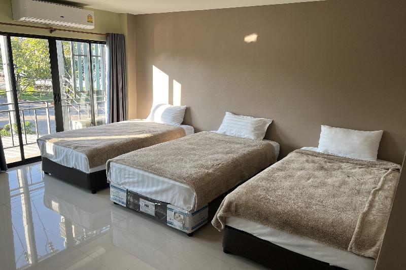 V Tharm Hotel - Oda