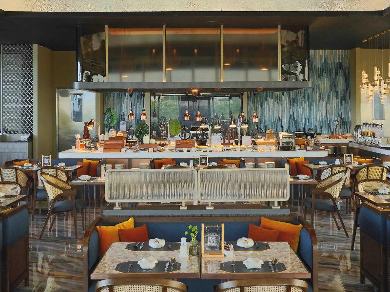 Oakwood Hotel And Apartment Grand Batam - Restoran