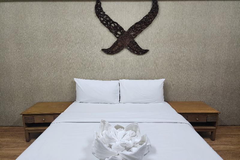 Kim Hotel At Bangplong - Oda