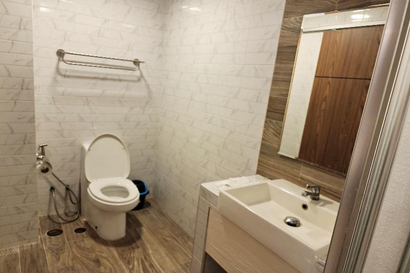 Kim Hotel At Bangplong - Oda