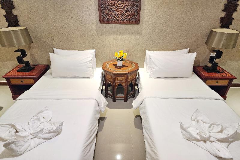 Kim Hotel At Bangplong - Oda