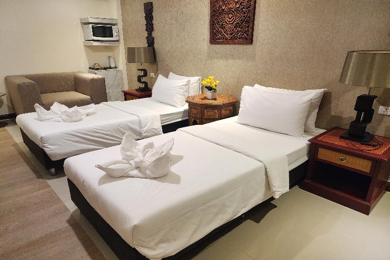 Kim Hotel At Bangplong - Oda