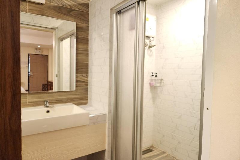 Kim Hotel At Bangplong - Oda