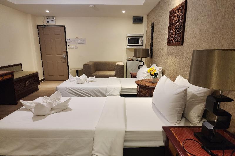Kim Hotel At Bangplong - Oda