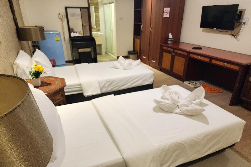 Kim Hotel At Bangplong - Oda