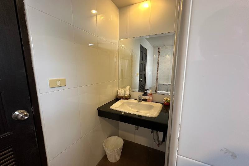 Chiang Rai Grand Room Hotel - Oda