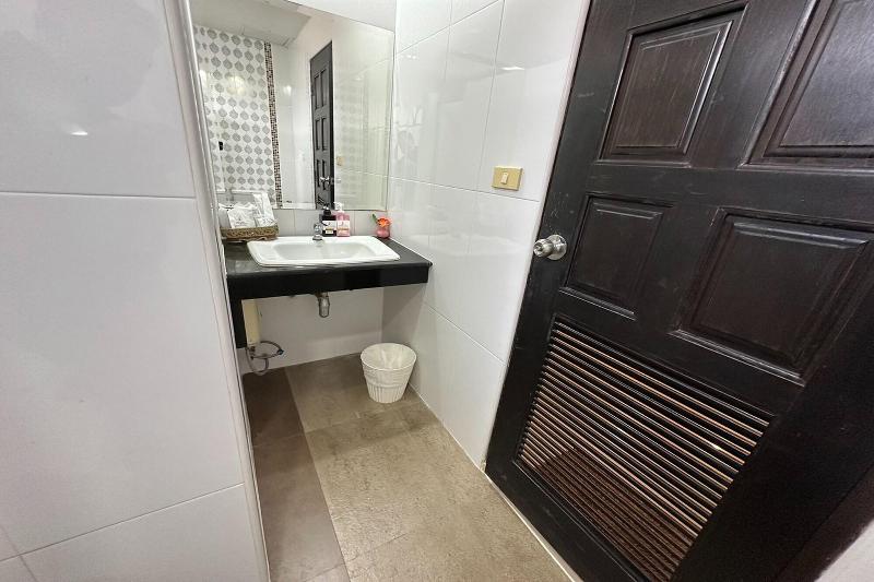 Chiang Rai Grand Room Hotel - Oda