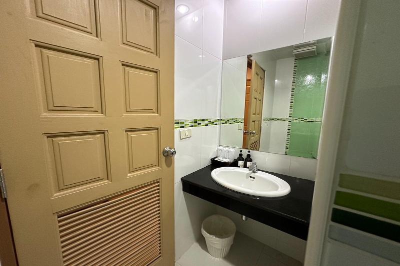 Chiang Rai Grand Room Hotel - Oda