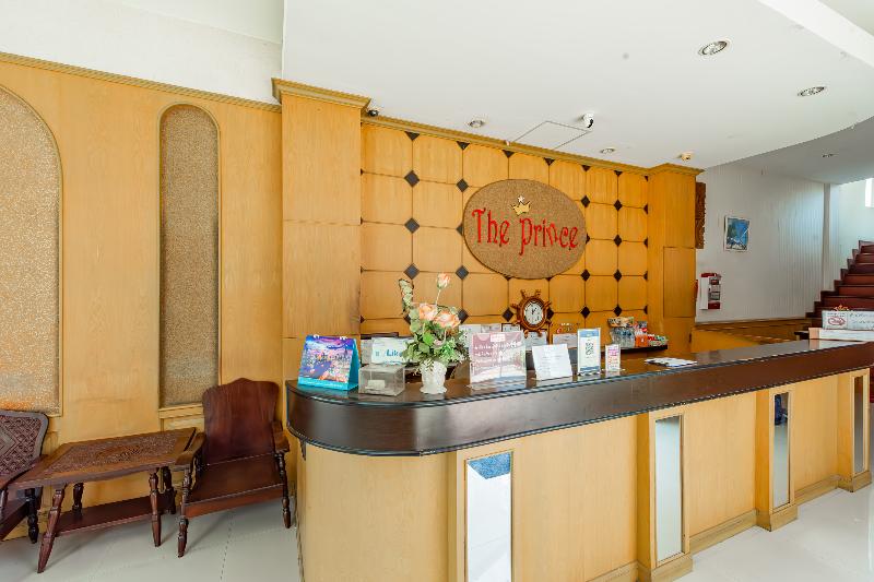 The Prince Hotel by Zuzu - Lobi