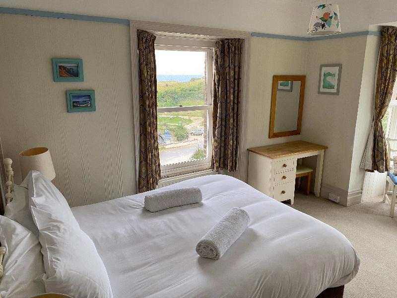 West Lulworth House - Oda