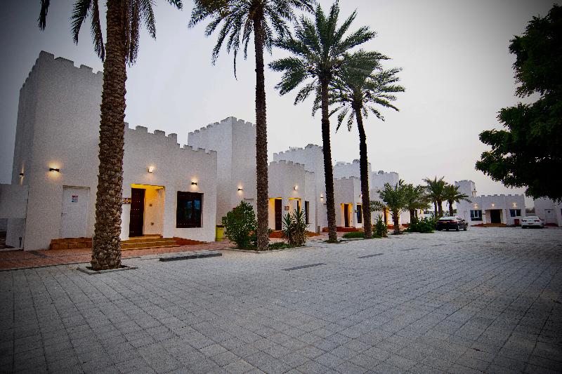 Coastline Resort - Genel