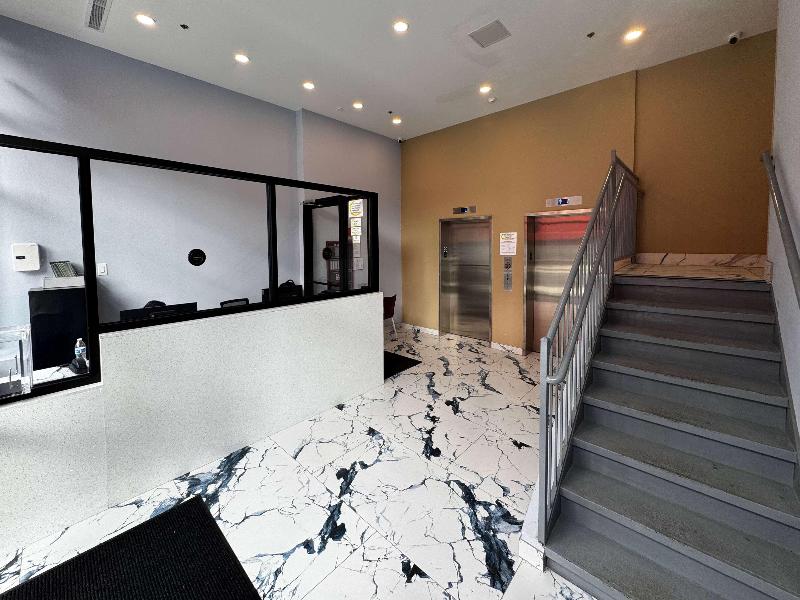 Super 8 By Wyndham Brooklyn Fulton Street - Lobi