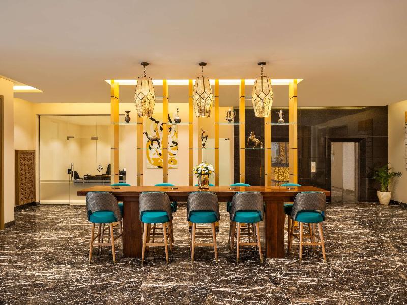 Mercure Muscat - Bar