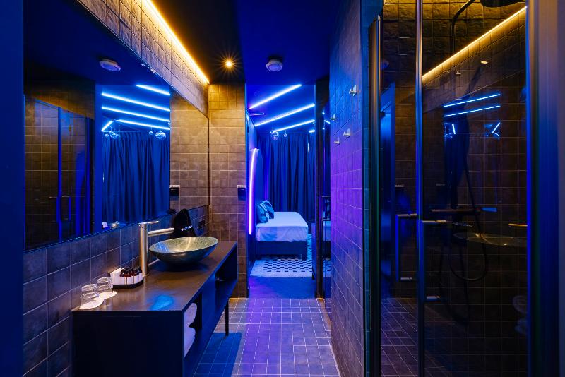 Supper Hotel - Oda