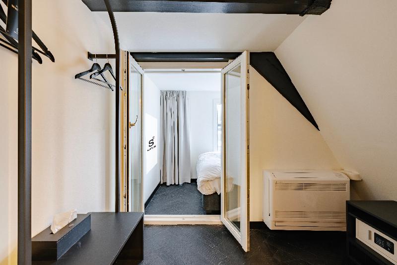 Supper Hotel - Oda